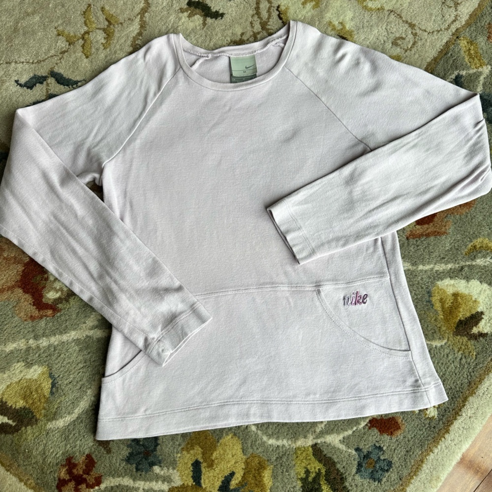 Nike Women’s Long Sleeve Shirt - Light Purple Lavendar